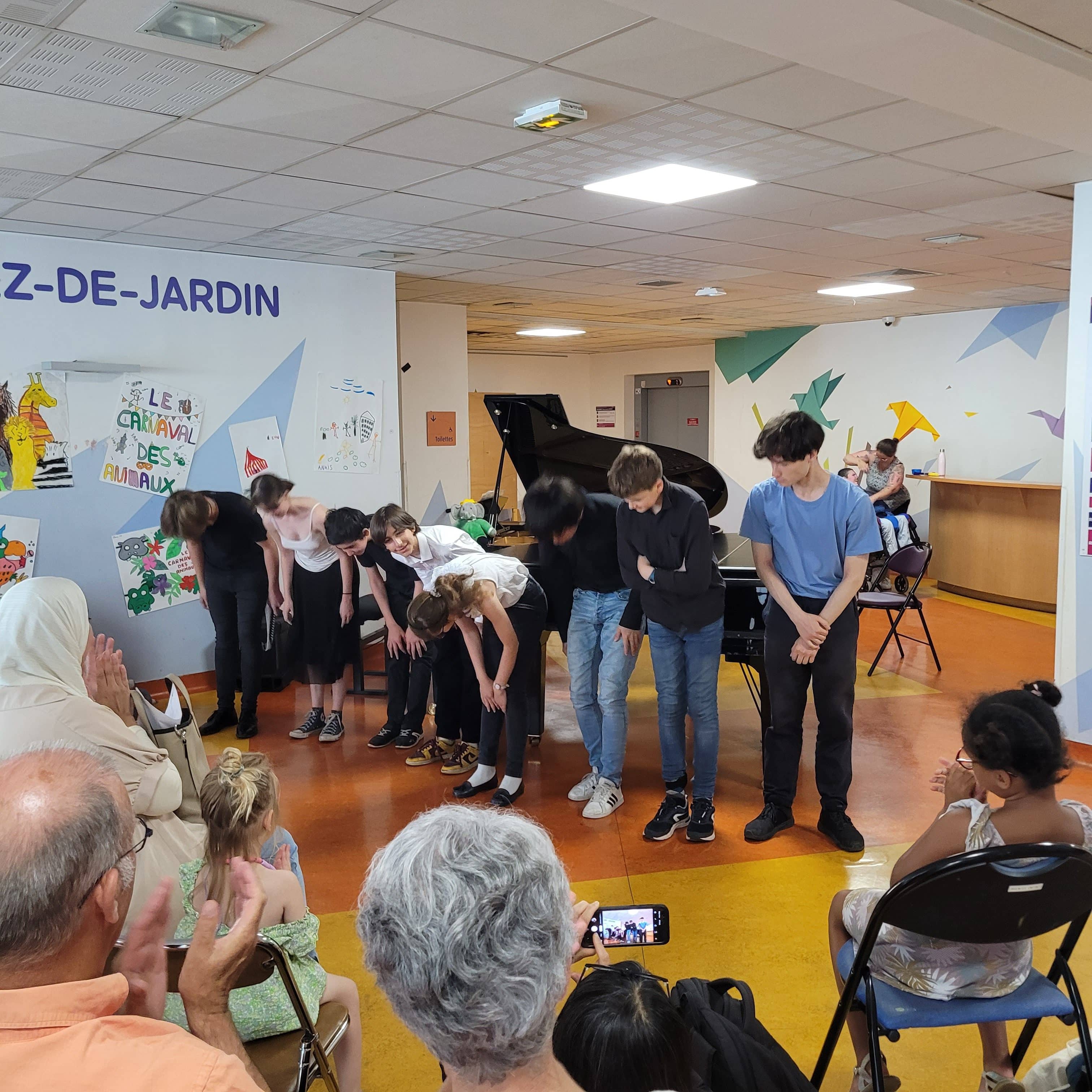 (CURSED)Les Fièvres Musicales : L'Histoire de Babar raconté en musique